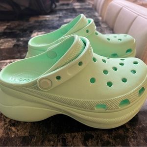 Crocs Bae Platform size 5